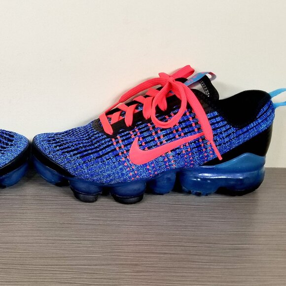 Nike Air VaporMax Flyknit 3 Sneaker, Black & Blue Mesh, Big Kid Size 3.5 / 35.5 - Picture 8 of 12